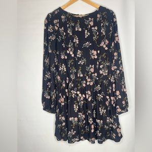 Hinge floral top